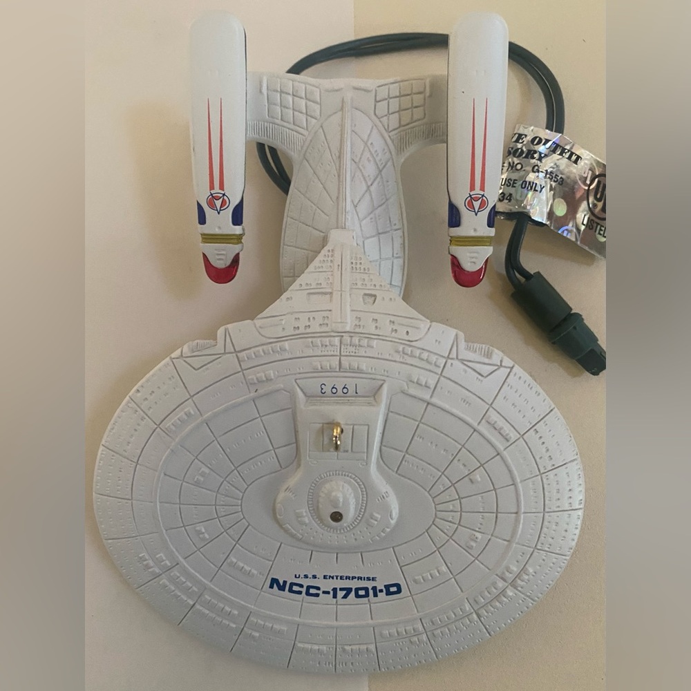 Hallmark Keepsake Ornament USS Enterprise